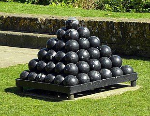 Close-packed cannonballs in FCC lattice